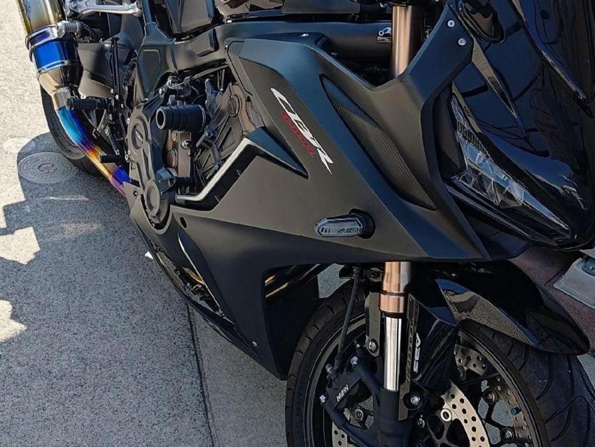 Honda「CBR650R（650cc）」車主評價｜四缸聲浪通勤購入×ZX-6R/YZF-R7/R9比較×6000轉震動缺點×Hyperpro/Brembo改裝計畫【Webike愛車精選】