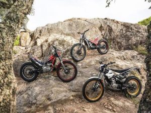 【海外新車】西班牙Trial車廠Montesa「Cota 301RR×4RT 260R×4Ride 2027年式」！旗艦紅白新塗裝×4Ride越野休閒款規格