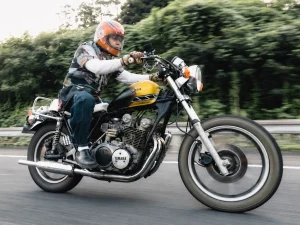 Taichi/Yamaha「XS750Special 1979年式」街頭Bobber風格！沉睡36年喚醒×自烤油箱塗裝×雕刻點火蓋