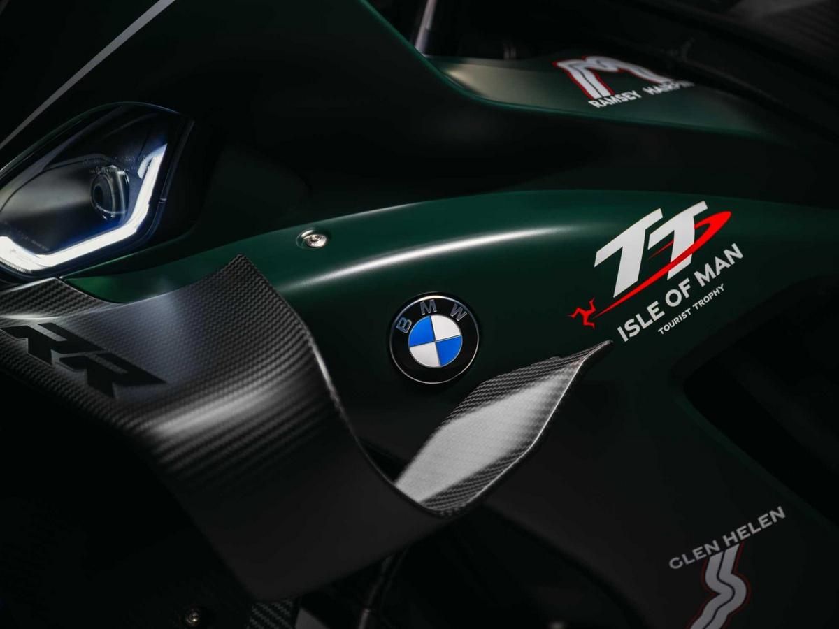 【日本限定2台抽籤】BMW「M 1000 RR Limited Edition Isle of Man TT」全球115台×British Racing Green×900萬日圓