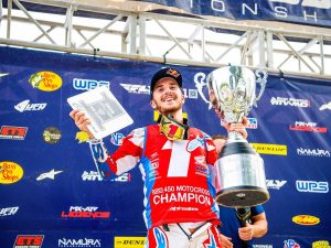 【AMA越野賽】DUNLOP輪胎車手17連霸！Hunter Lawrence 450級×Cole Davies 250級×2026全級別總冠軍×GEOMAX系列