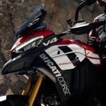 【歐洲新車】Ducati「Multistrada V4 Pikes Peak 2027年式」新塗裝發表！MotoGP靈感彩繪×170PS×Öhlins×Akrapovič×雷達ACC