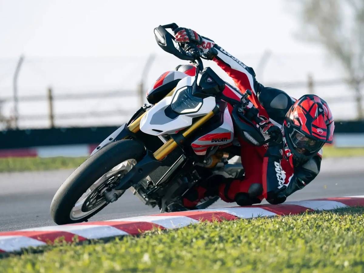 【新車】Ducati「Hypermotard V2 SP×DesertX」9月12日日本發售！890cc V2新引擎×非Desmo×輕量化14kg×249萬/212萬日圓