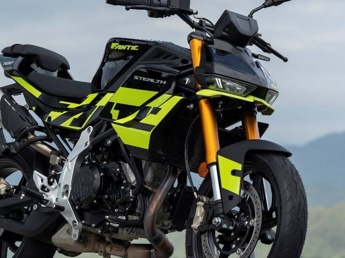 FANTIC「STEALTH 500」日本上市（126.5萬日圓）｜147kg最輕量級距×水冷單缸463cc×四種騎乘模式