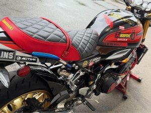 Kawasaki「Z900RS（900cc）」車主評價｜為了最新款入手2026年式×外觀最滿意×排氣管與後移腳踏難找缺點【Webike愛車精選】