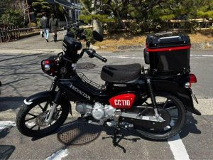 Honda「Cross Cub 110（110cc）」車主評價｜看阪神虎比賽的甲子園通勤車×油耗相當好×沒有護腿板腳很冷缺點【Webike愛車精選】