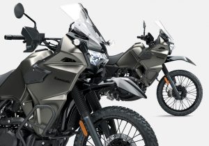 【海外新車】2027 Kawasaki KLR650美國發表｜新增DF ABS粗獷版×低座高KLR650 S×ADVENTURE ABS車型陣容