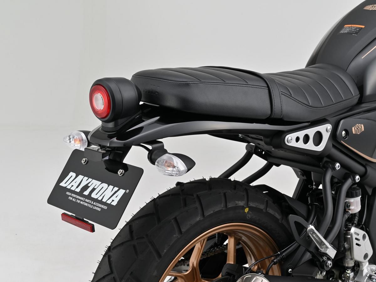 【新產品】Daytona「XSR155專用LED無土除套件」bolt-on直上！日本車檢標準LED牌照燈×認證反光片×輕量小型化