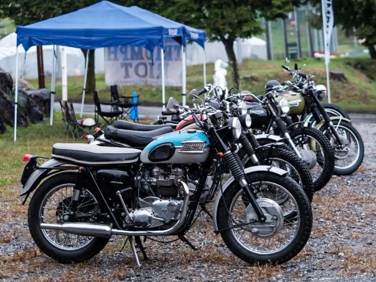 雨中也笑容滿面!OLD TRIUMPH車主齊聚長野「TRIUMPH (LIKE) RIOT」×5T Speed Twin到T120 First Bonneville經典車×Rickman Metisse McQueen×Sand Flats參賽6T