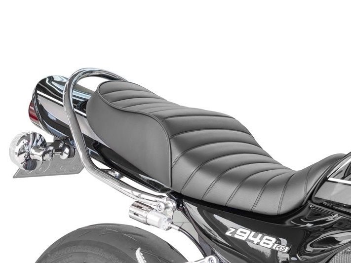 ARCHI 毛毛蟲座墊 安裝於 Z900RS