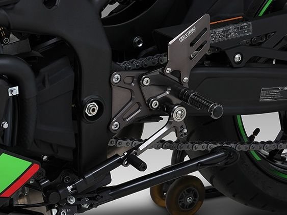 YOSHIMURA X-TREAD 腳踏後移套件 實裝特寫