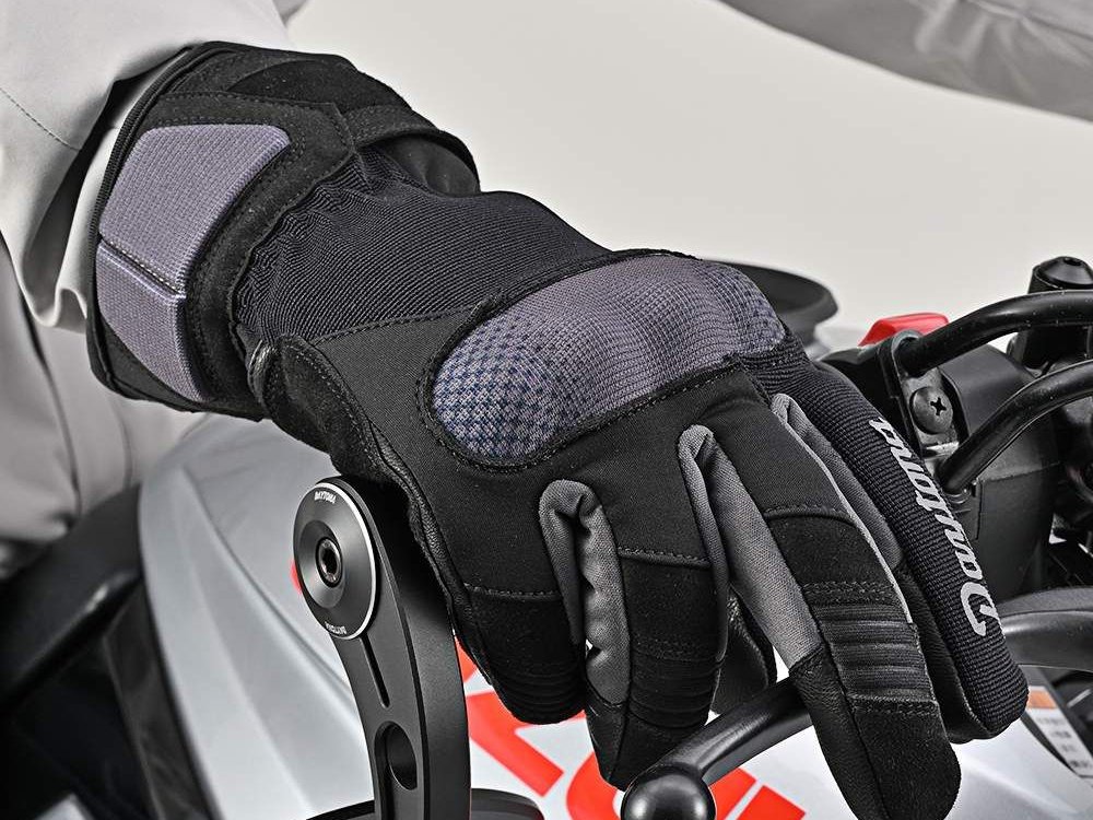 DAYTONA DG-040 中筒防护型冬季手套 握把实戴