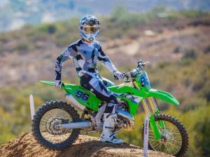 【海外新车】Kawasaki重返二行程市场！“KX327”“KX327X”2027年式EICMA 2026公开×电子控制双喷射×Motocross／Cross Country／Enduro车型