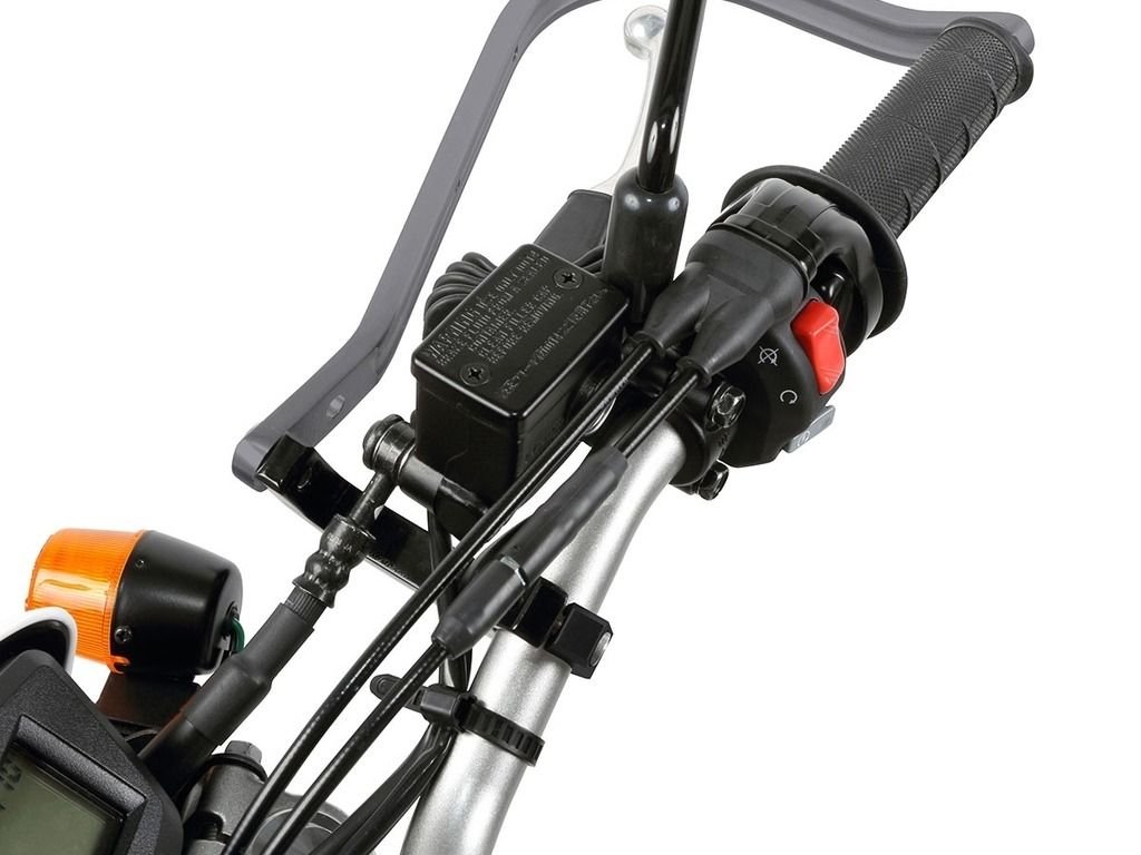ZETA ARMOUR ADVENTURE 把手護弓 安裝於 SEROW 250