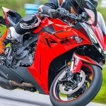 【海外新車】ZONTES ZT703-RR 改款｜699cc三缸運動車款新增電子油門×定風翼×雙向快排，EICMA 2026公布價格