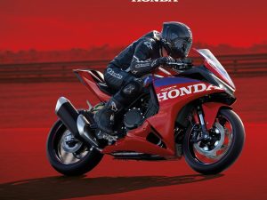 【歐洲新車】Honda「CBR500R FOUR」2027年式發表｜500cc直四×標配E-Clutch×車重189kg×Ignition Red三色塗裝×CBR600RR同步更新