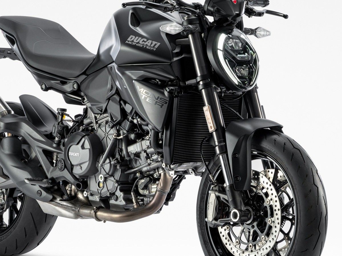 【新車】Ducati Monster Dark日本售價166萬日圓（約台幣34萬7千元／港幣8萬3千元）｜繼承初代全黑塗裝×最純粹Monster×890cc V型雙缸×裝備重量175kg