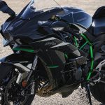 【速報】Kawasaki「Ninja H2 CARBON」2027年式（418萬日圓）｜日本限量約300台×Brembo Hypure卡鉗×定速巡航