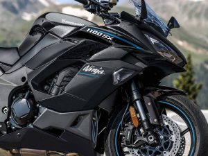 【新车】2027 Kawasaki Ninja 1100SX／SE日本11月14日发售｜全新三色×售价不变×SE配Brembo与Öhlins