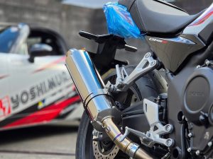 【新產品？】日本YOSHIMURA疑似推出Honda新款CB400 SUPER FOUR E-Clutch專用Slip-on排氣管｜官方X貼文暗示「敬請期待」