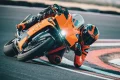 KTM-990-RC-R-2026-東京摩托車展-日本首度亮相-純種仿賽